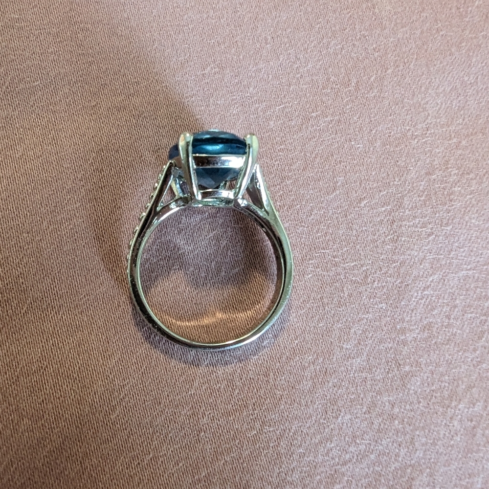 Premier Designs ring 7 - Picture 5 of 5